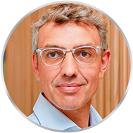 Dr. Hans Laubach